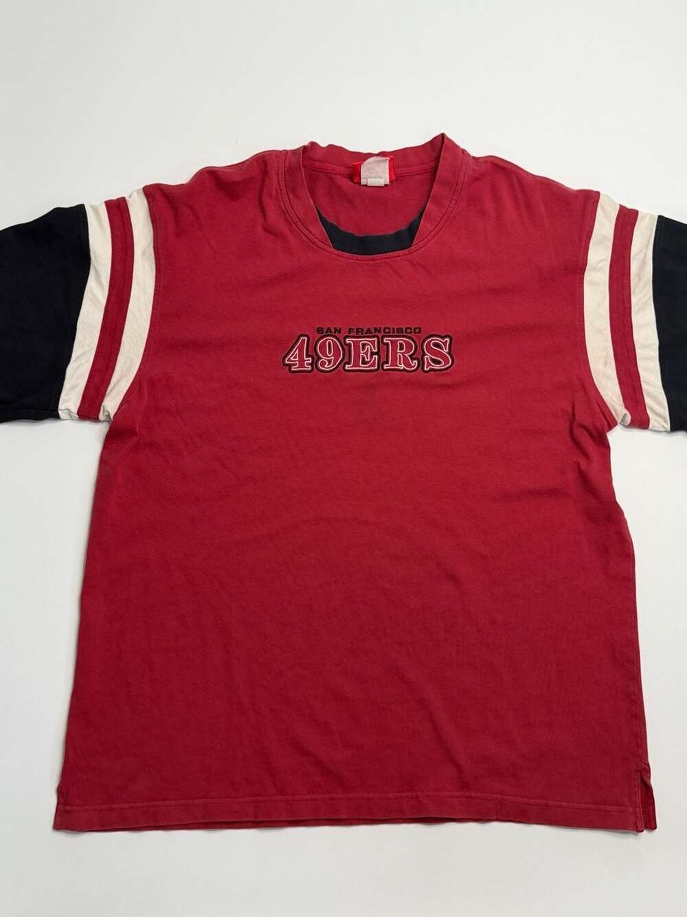 Vintage San Francisco 49ers NFL Raglan T-Shirt Red Black Striped Sleeves
